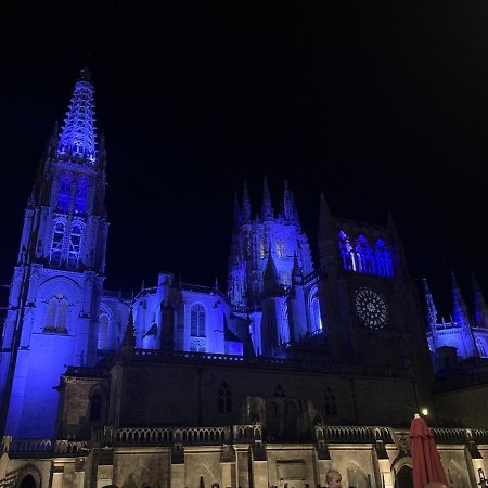 Mirando A La Catedral Desde Plaza Vega Apartment Burgos Luaran gambar