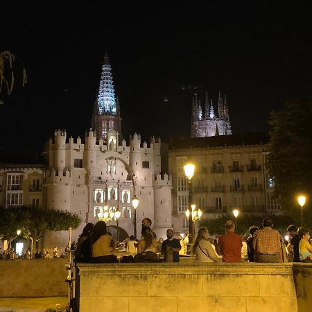 Mirando A La Catedral Desde Plaza Vega Apartment Burgos Luaran gambar